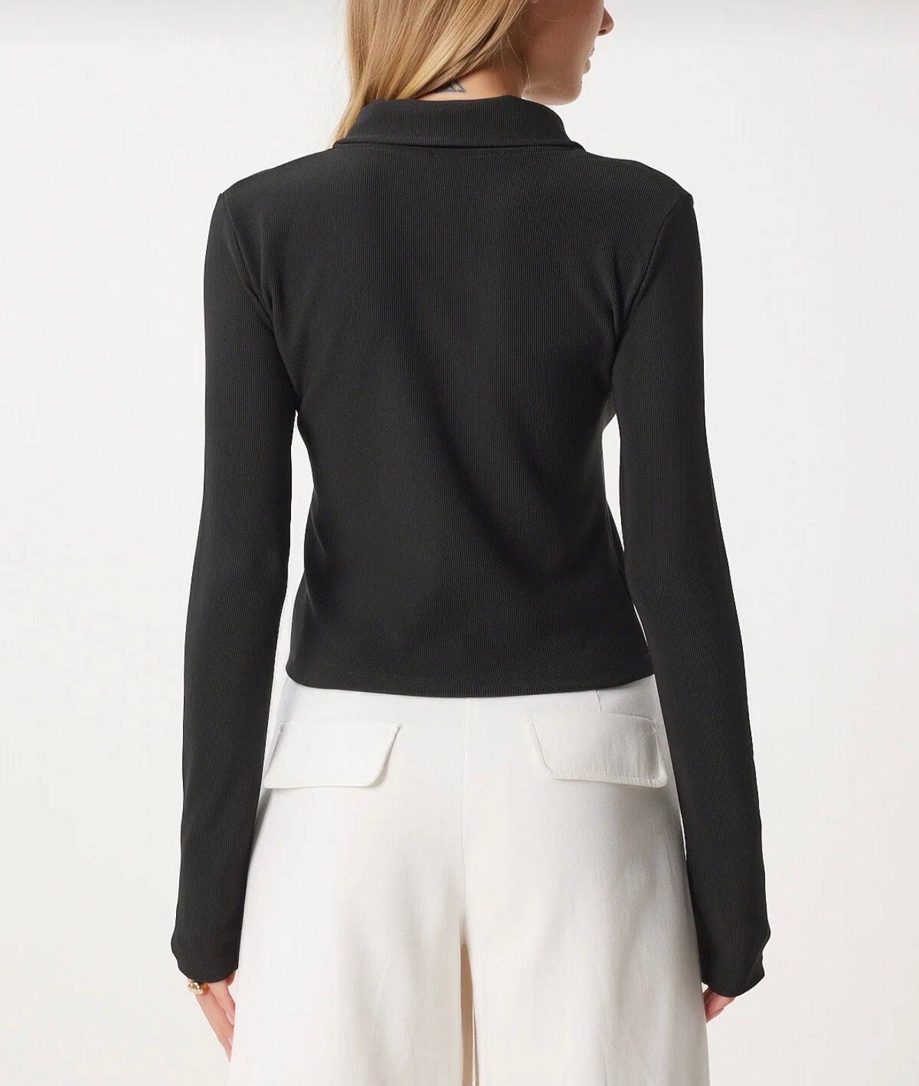 Zippered knitted blouse