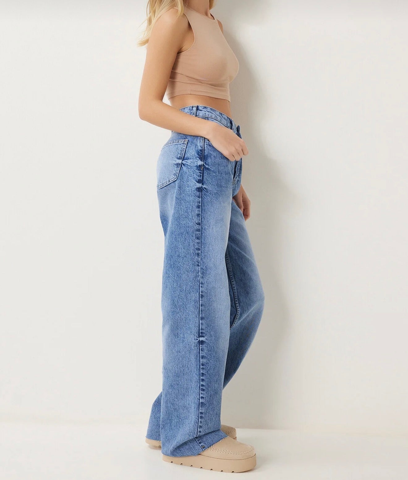 High waist wide leg jeans