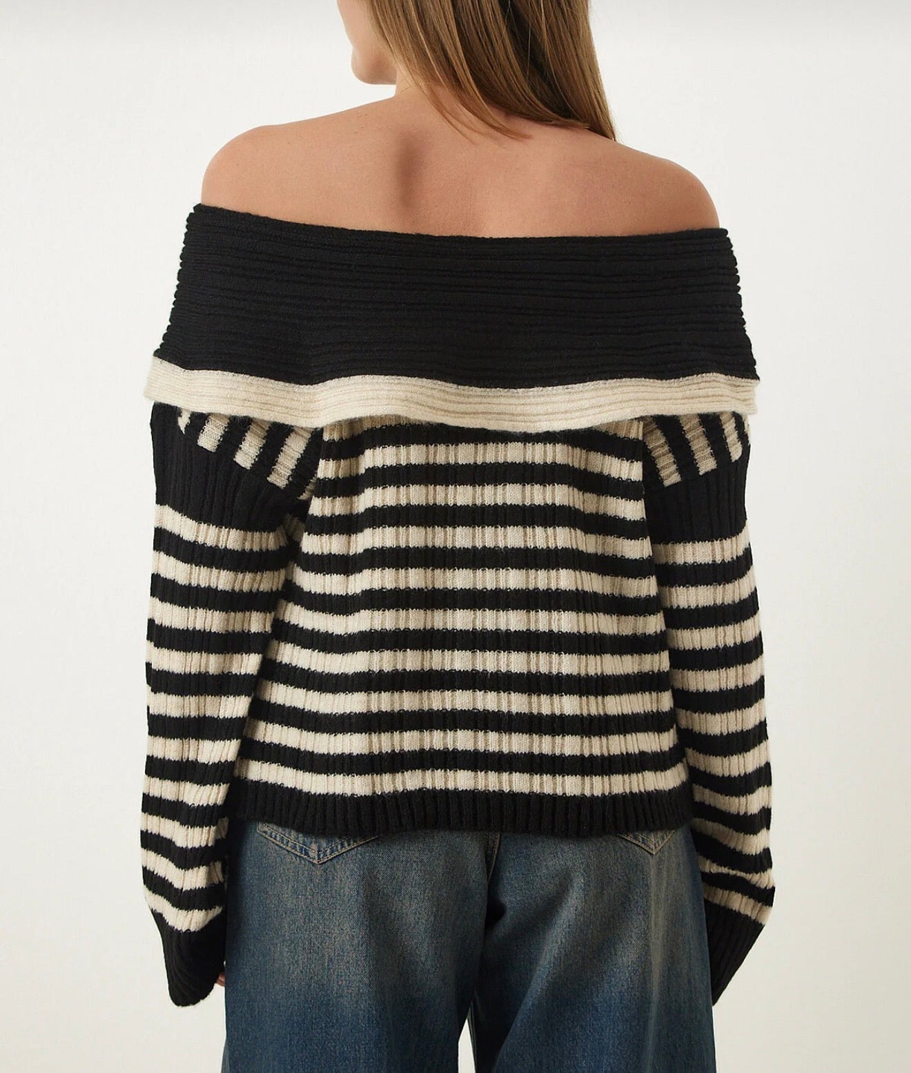 Collar striped knitwear sweater