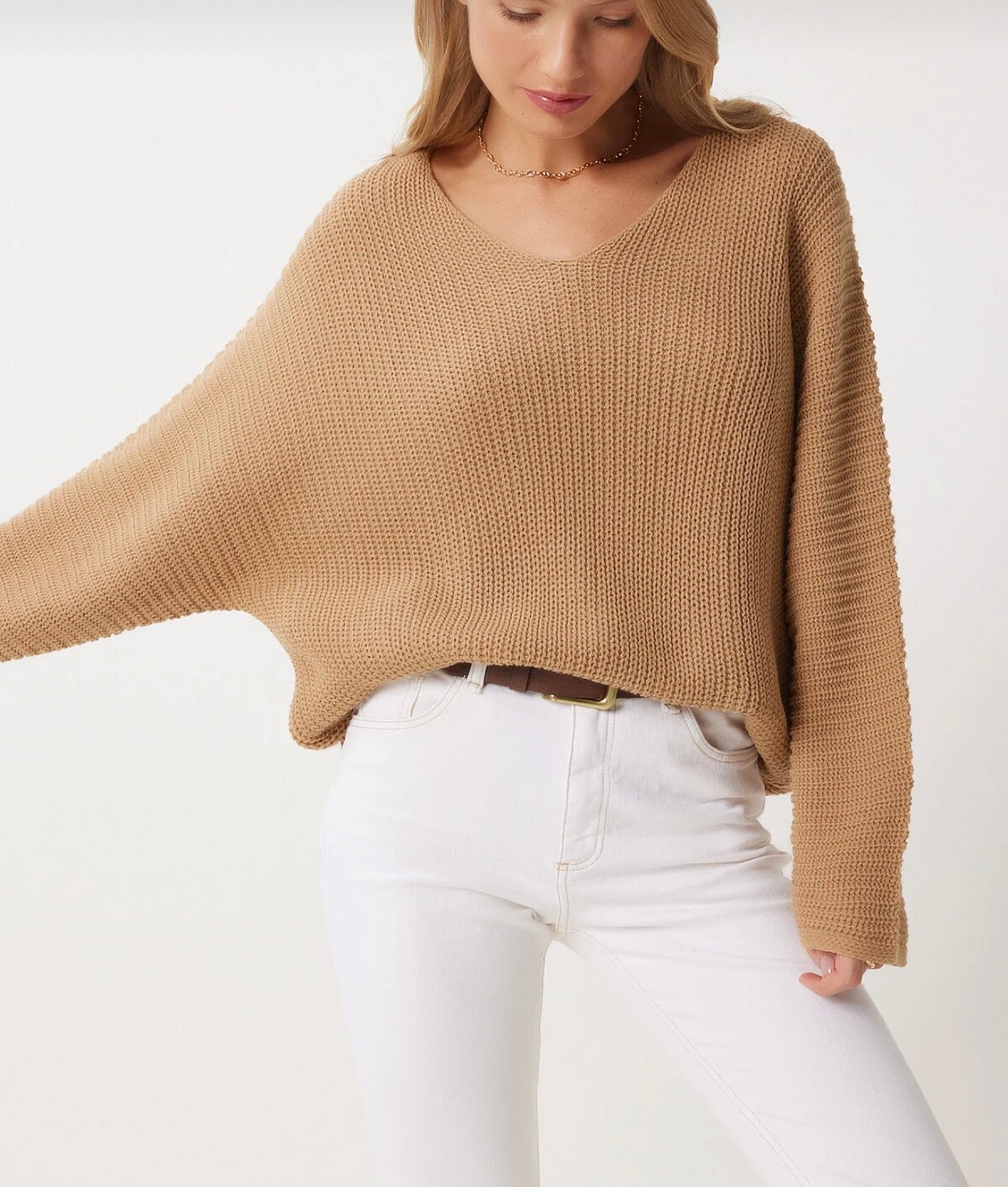 V-neck oversize knitwear sweater