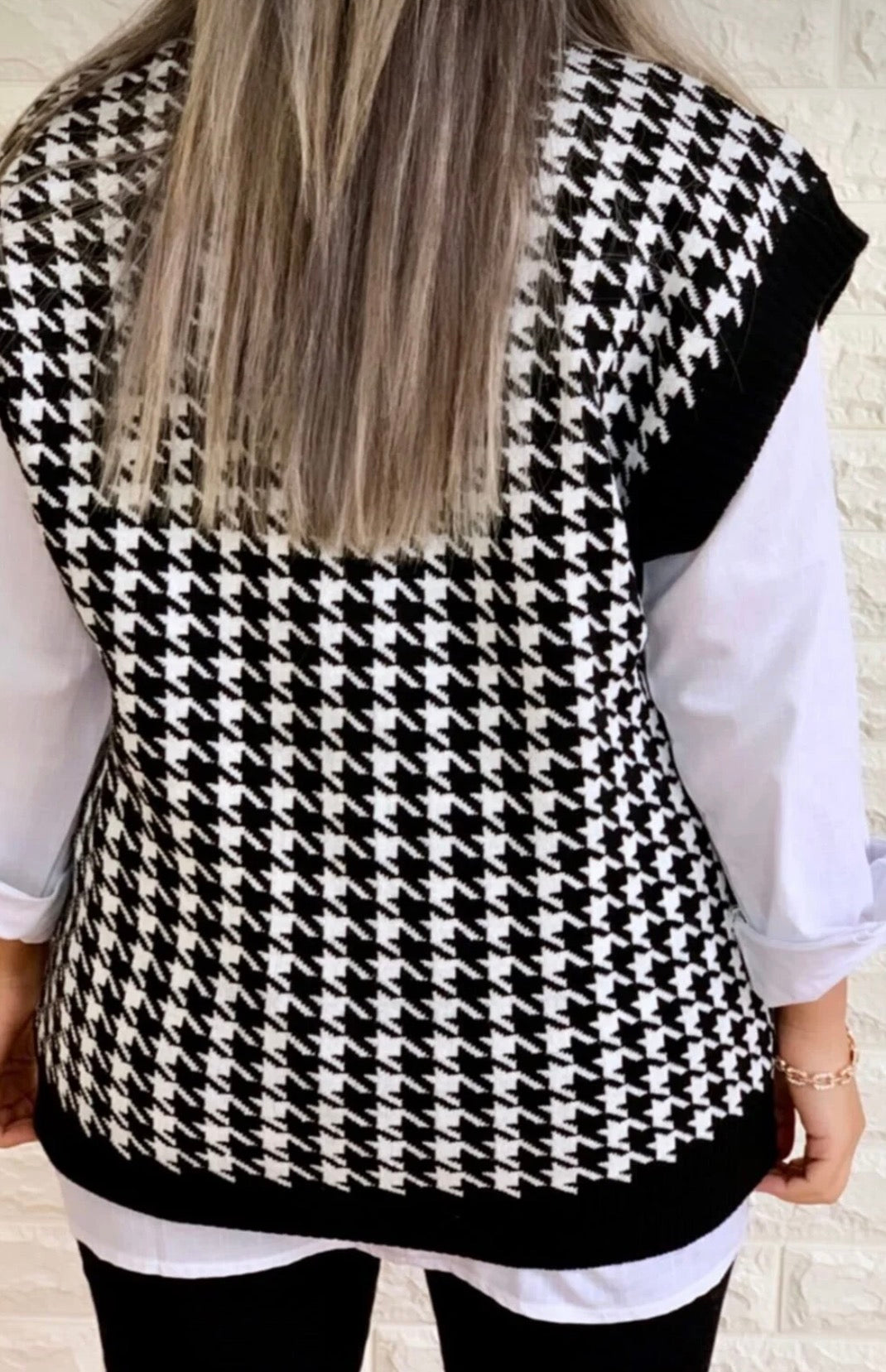 Houndstooth print sweater